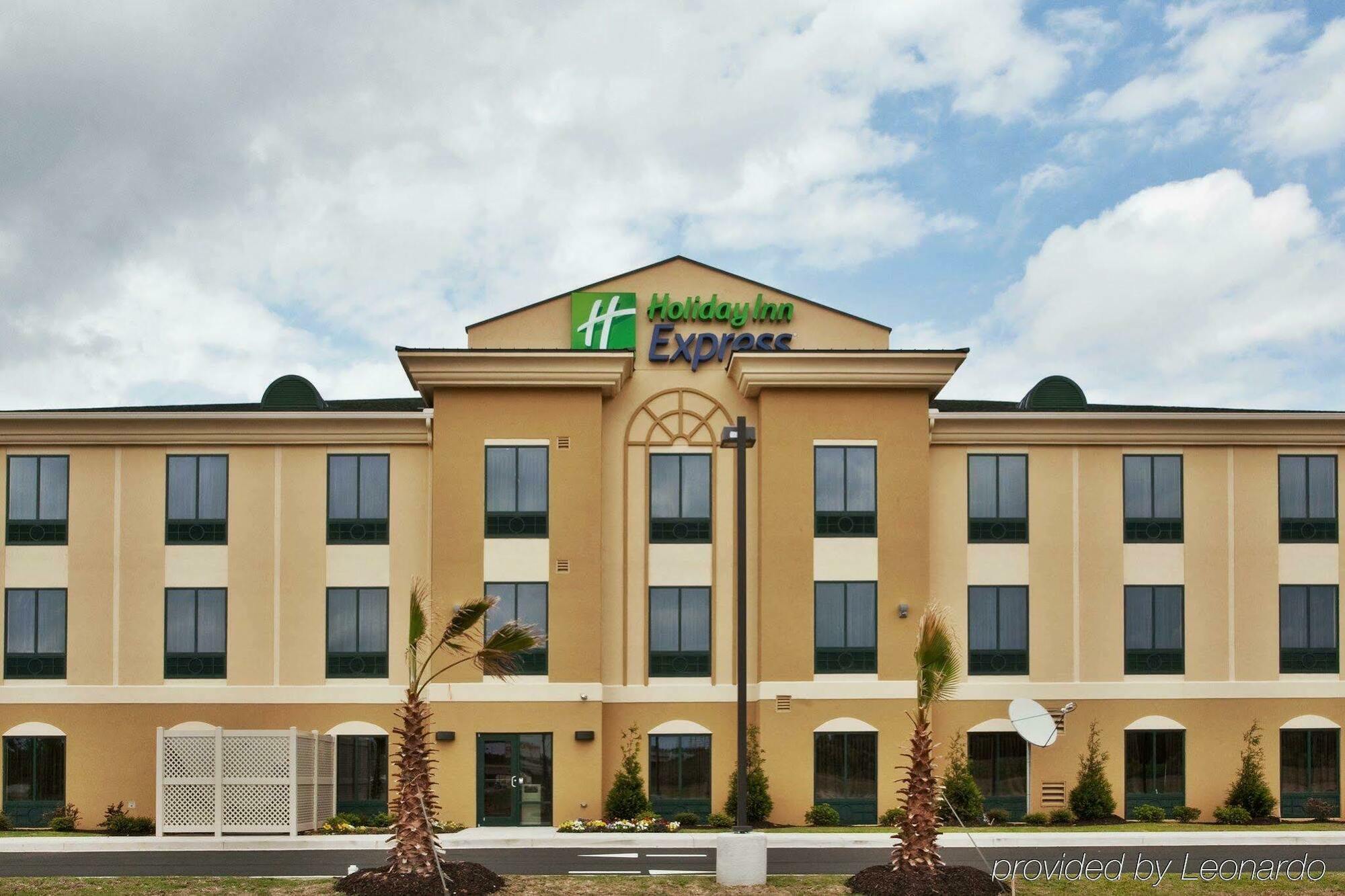 Express & North By Ihg Cordele